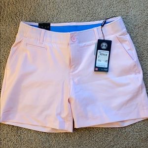 UA Golf short 5” size 2